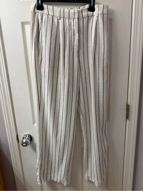 Old Navy Extra High-Rise Taylor Wide Leg Striped Trouser Women’s Size M
